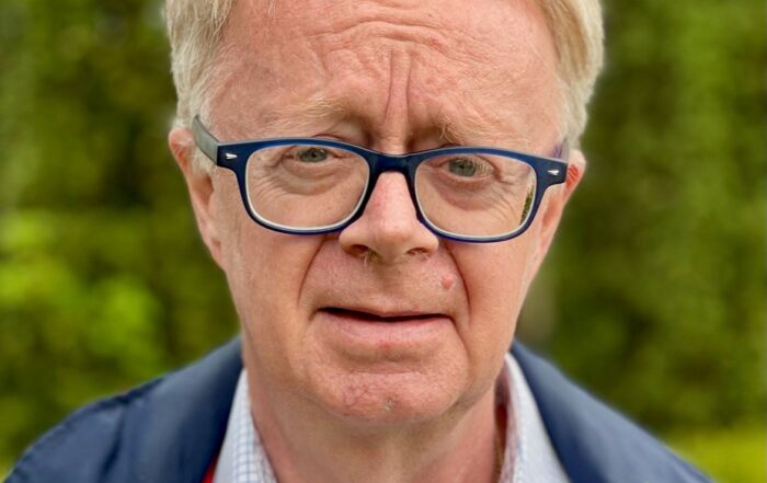 Foto på Lars-Ingvar Johansson som är gråhårig och har glasögon. man i glasögon